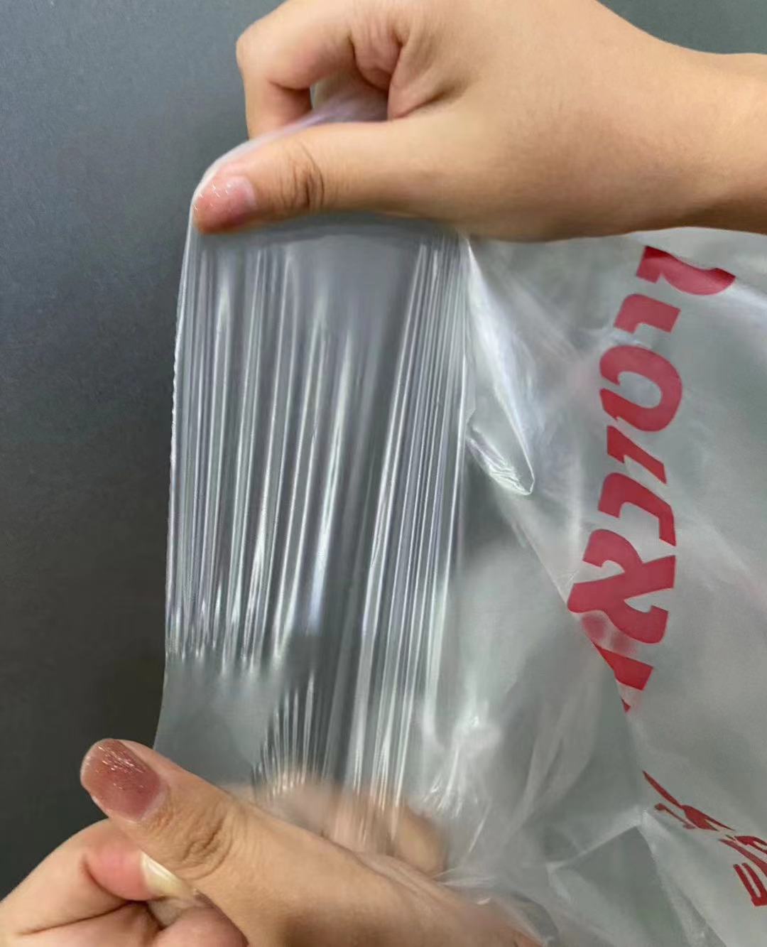HDPE Transparent T-shirt Bags On Roll With Printing HDPE Transparent T-shirt Bags On Roll With Printing