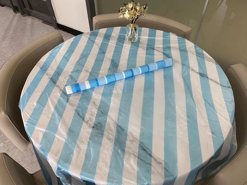 Rolo de toalha de mesa descartável de plástico impermeável para piquenique com impressão personalizada Rolo de toalha de mesa descartável de plástico impermeável para piquenique com impressão personalizada