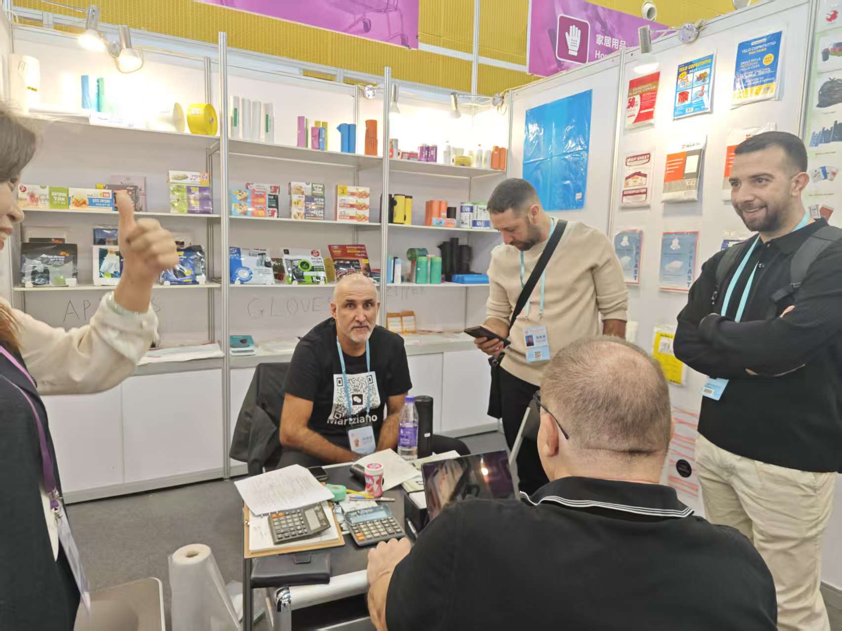 HDPE Gift Retail Plastic Shopping Bags HDPE Gift Retail Plastic Shopping Bags